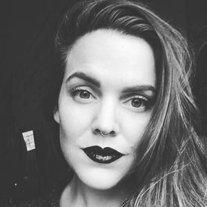 Meet your Posher, Roxann